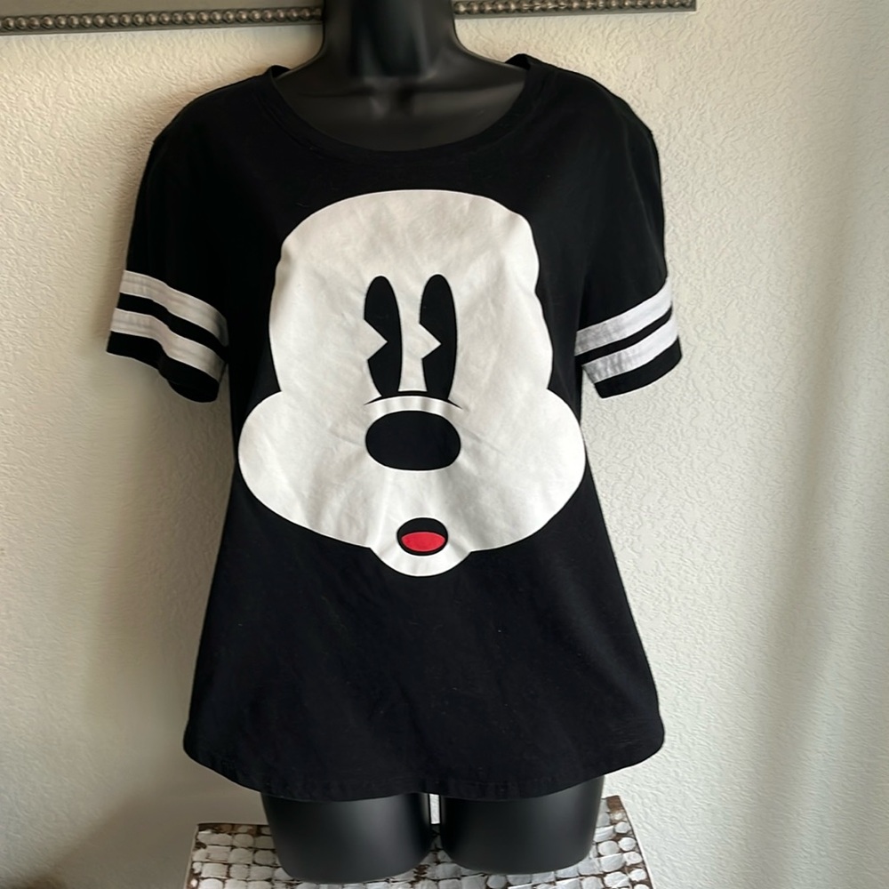 Disney graphic Tee